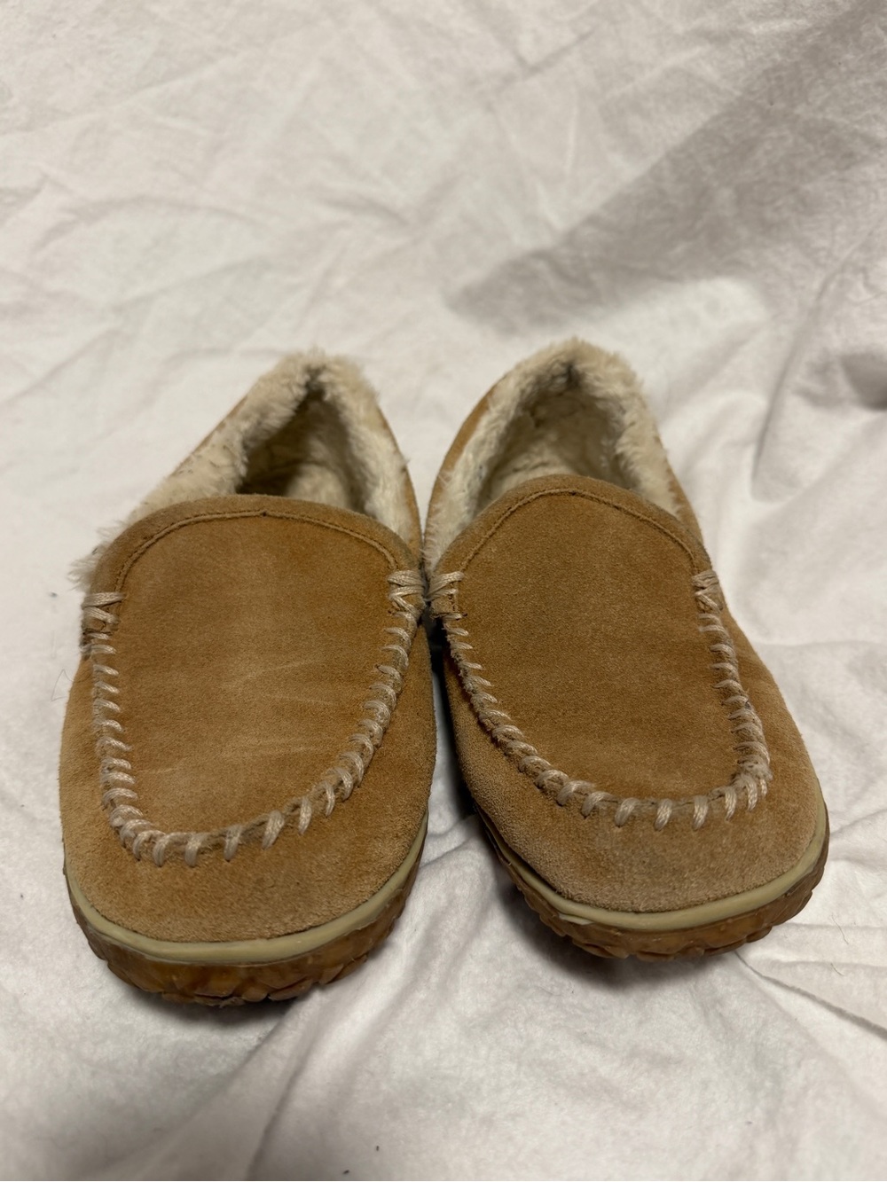 Minnetonka Tempe Cozy Tan Suede Fleece-Lined Moccasin Slippers size 9